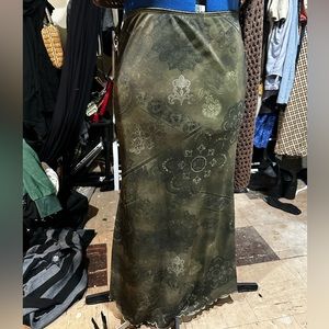 NWOT Lettuce trim skirt